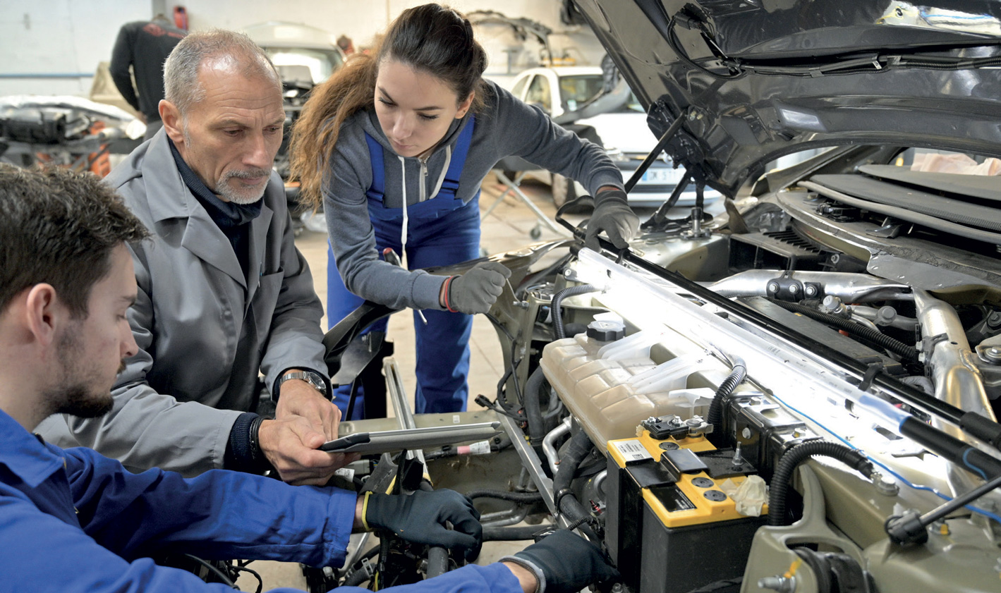 L’aide à l’embauche d’apprenti est reconduite pour 2025 avec un montant réduit à 5000 euros dans les entreprises de moins de 250 salariés. L’aide à l’embauche d’apprenti est reconduite pour 2025 avec un montant réduit à 5000 euros dans les entreprises de moins de 250 salariés.