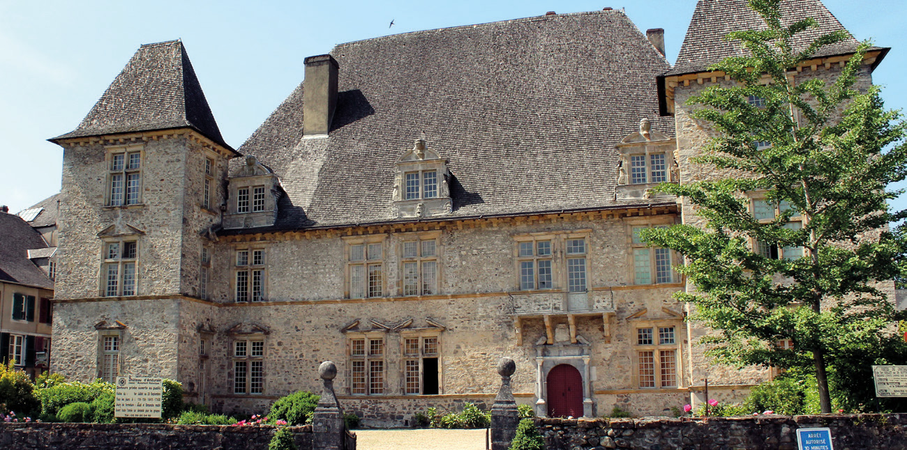 Escale patrimoniale au château d’Andurain de Maytie : Partez sur les traces des seigneurs du Béarn et du Pays basque à Mauléon. Escale patrimoniale au château d’Andurain de Maytie : Partez sur les traces des seigneurs du Béarn et du Pays basque à Mauléon.