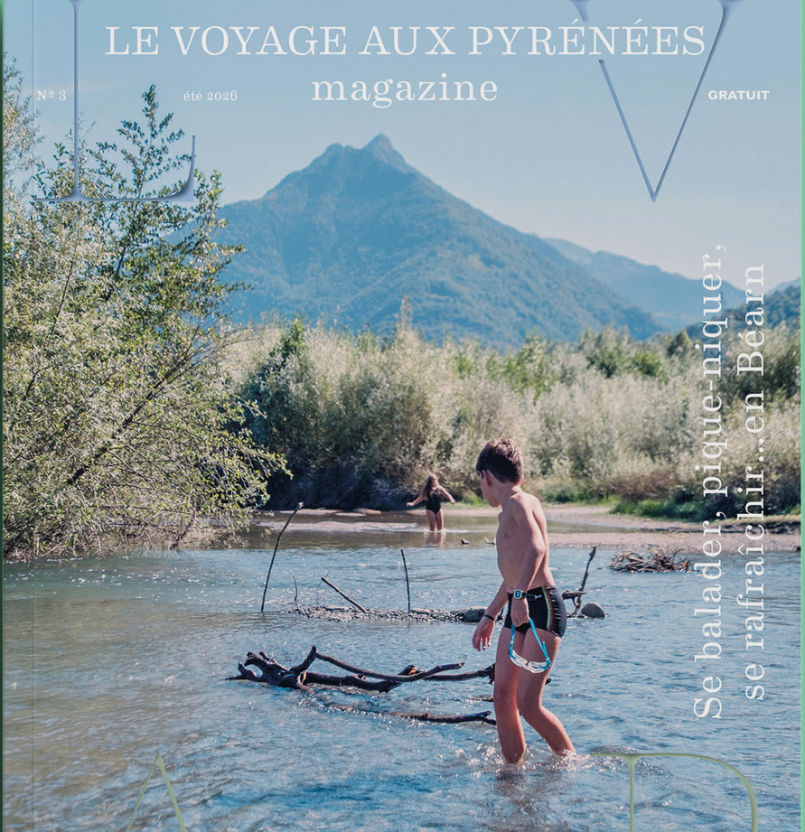 Explorez les huit versants majestueux des Pyrénées à travers notre dossier complet. Paysages, culture et patrimoine de cette chaîne montagneuse unique. Explorez les huit versants majestueux des Pyrénées à travers notre dossier complet. Paysages, culture et patrimoine de cette chaîne montagneuse unique.