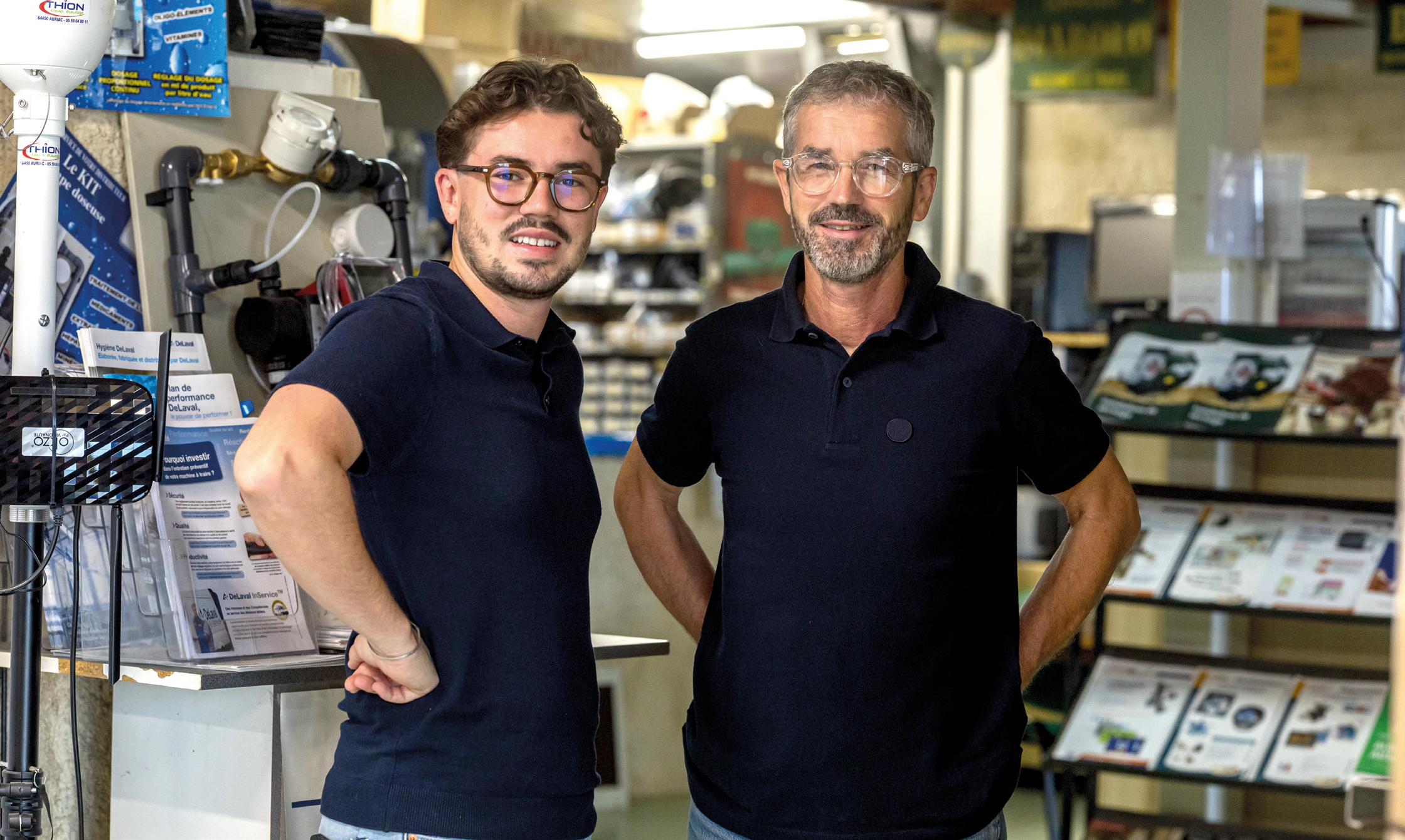 Depuis 1962, Thion Équip Élevage accompagne les éleveurs avec du matériel et des robots de traite. Pascal Thion prépare la transmission à son fils Hugo. Depuis 1962, Thion Équip Élevage accompagne les éleveurs avec du matériel et des robots de traite. Pascal Thion prépare la transmission à son fils Hugo.
