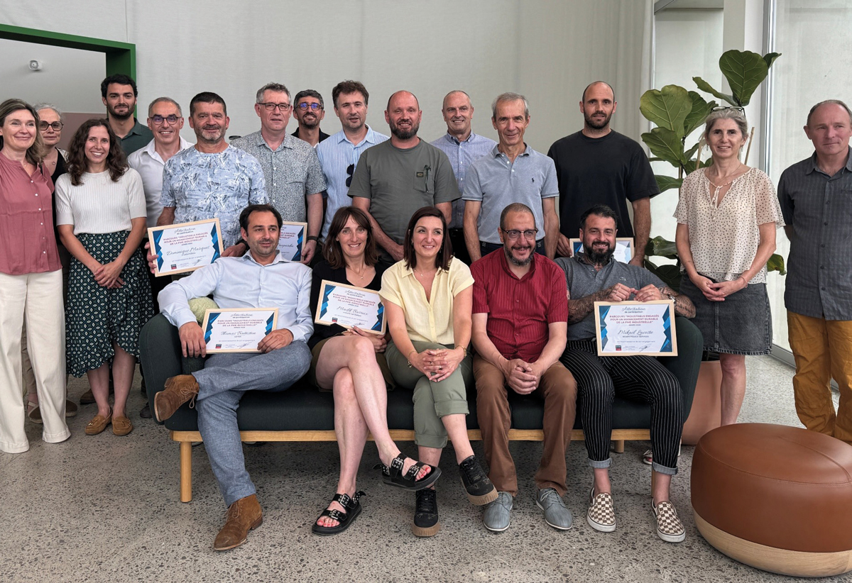 L’UIMM Adour Atlantique, le Pôle Formation Adour et l’IAE Pau-Bayonne clôturent la première édition d’une formation dédiée au management durable des PME industrielles. L’UIMM Adour Atlantique, le Pôle Formation Adour et l’IAE Pau-Bayonne clôturent la première édition d’une formation dédiée au management durable des PME industrielles.